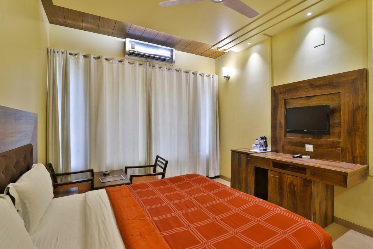 Palette - Hotel Ocean Inn Daman Kültér fotó