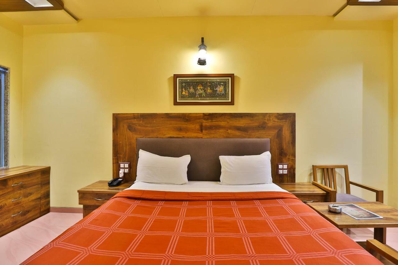 Palette - Hotel Ocean Inn Daman Kültér fotó